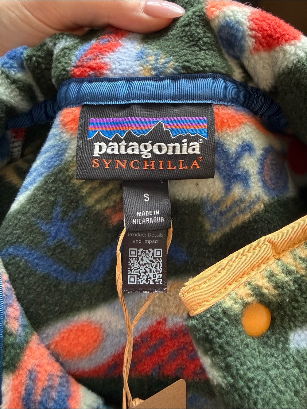 Patagonia Synchilla Pullover in Salmon Energy Small - Picture 6 of 8
